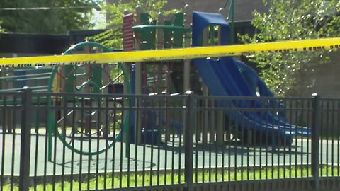 Officer shot in leg, teen shot in groin on Chicago's South Side