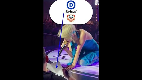 Paramore Singer Hayley Williams Caught Reading From A SCRIPT During Anti-Trump Tirade