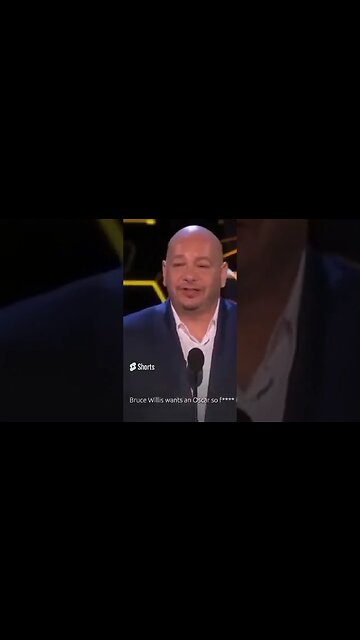 Jeff Ross brutally roasts Bruce Willis