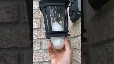 Lightbulb Security Cam 360 | 2023 Gadgets