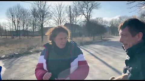 Johnny Miller with Donbass' aid workers
