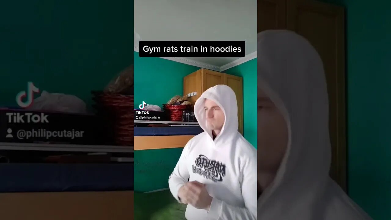 Gym rats VS gym beginners (ironic moments) #shorts