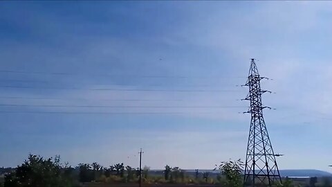 Russian su jets flying low and one hit the ground