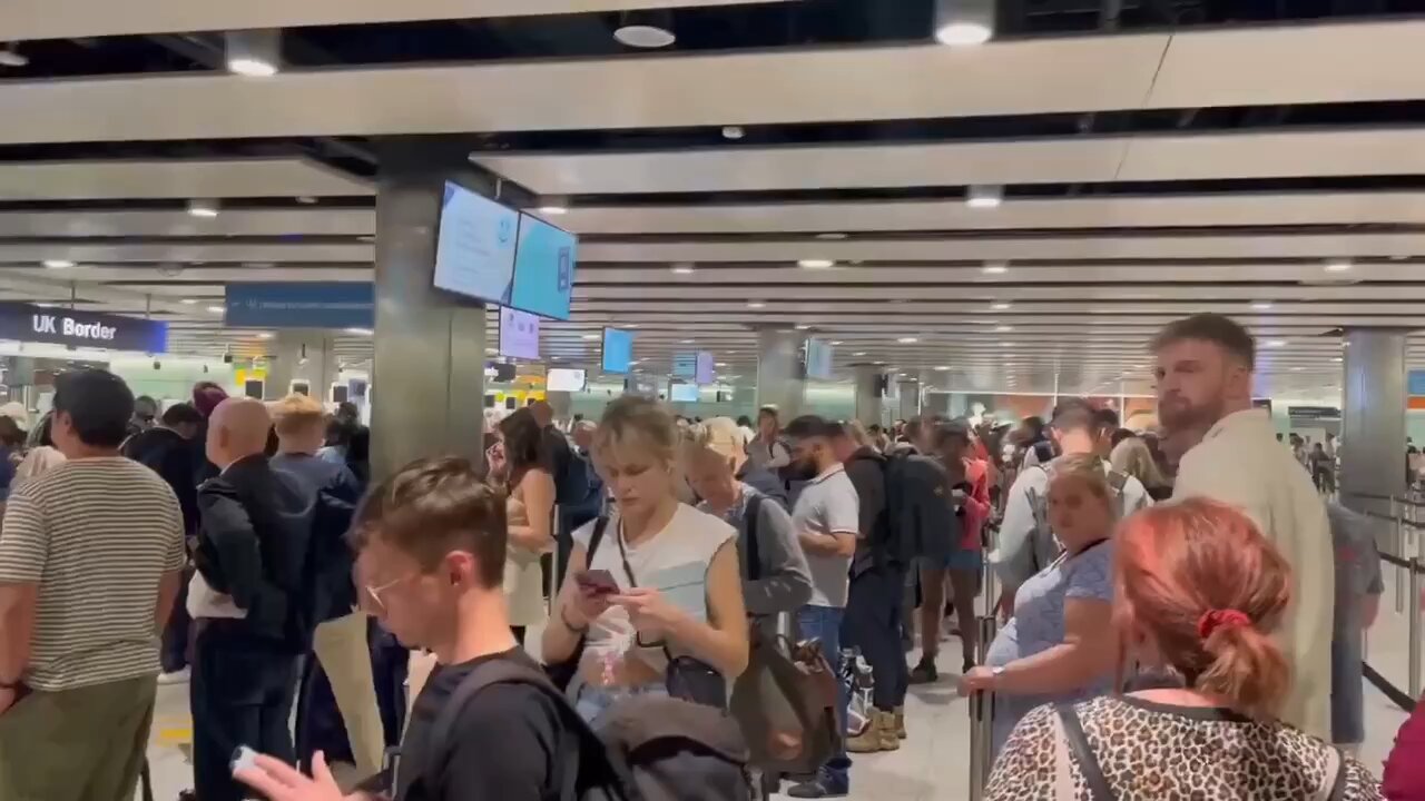 airports at a stand still