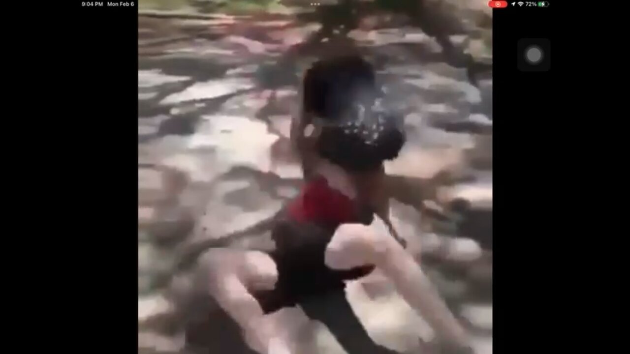 YT bitches are too funny 🤣😂🤣😂