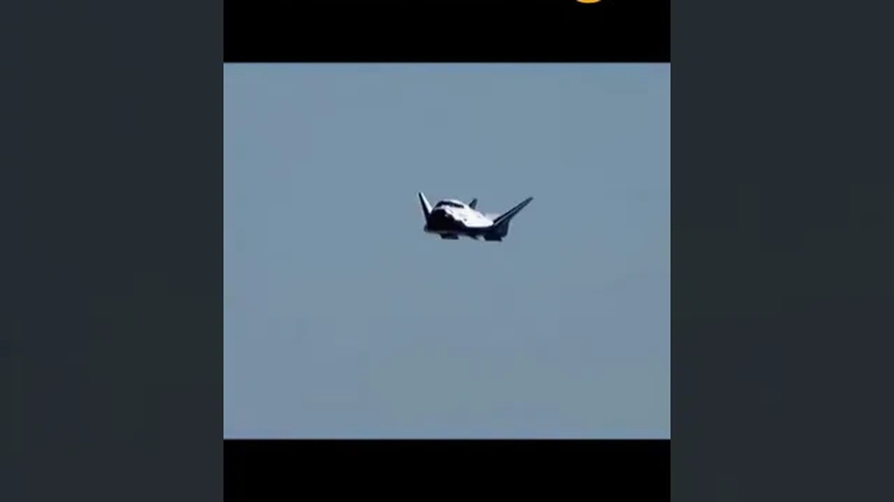 Crazy Dream Chaser Drop to Land #Space #Flying #Aviation