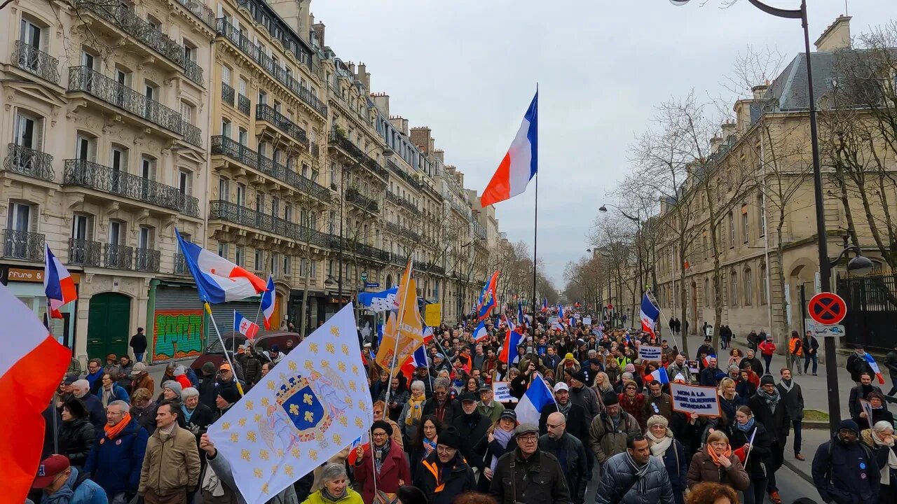 Manifestation de la "Marche nationale pour la Paix" à Paris le Dimanche 12 Février 2023 - Vidéo 1