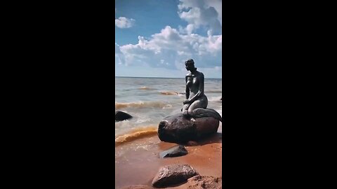 You can meet the Little Mermaid on the shore of the Gulf of Finland😍