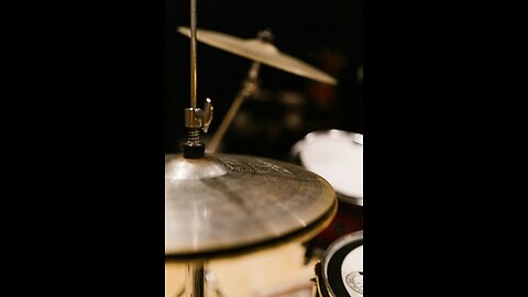 Raw improvised drum groove on a basic kit"#11: "happy strolling'' #drums #improvisation #shorts