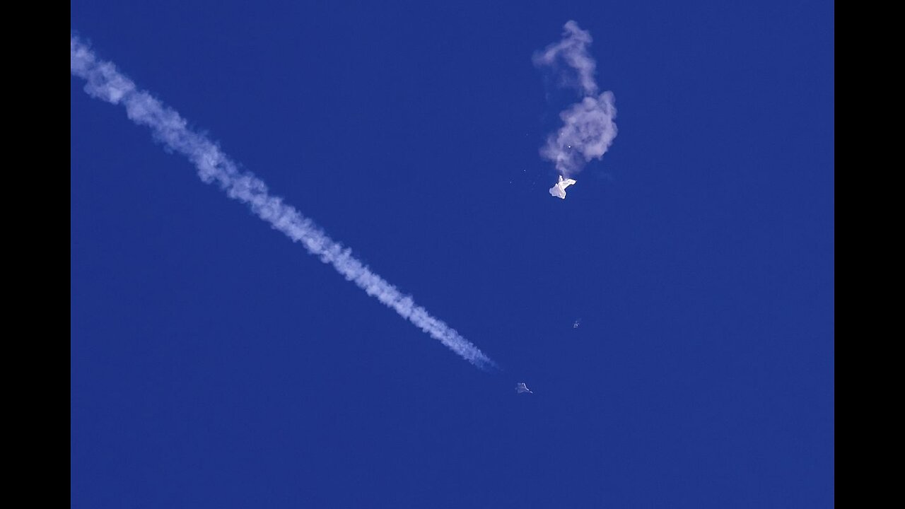 American F22 vs Chinese Balloon