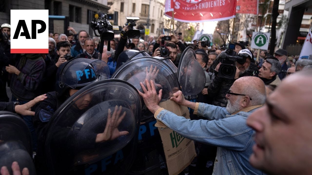 Argentine retirees protest as President Javier Milei threatens to veto pension increase