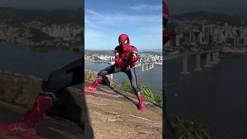 Homem aranha no morro do moreno 😅🕷️🕸️