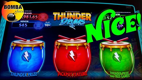 JUST LIKE THUNDER!? #Casino #LasVegas #SlotMachine