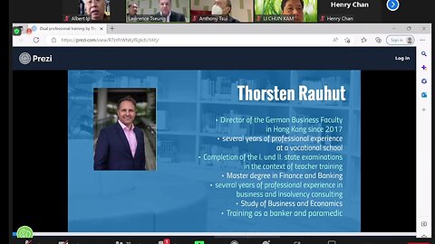 顧客在星巴克買了 2 杯咖啡被誤收 4444.44 美元小費，迫使家人推遲去泰國旅行