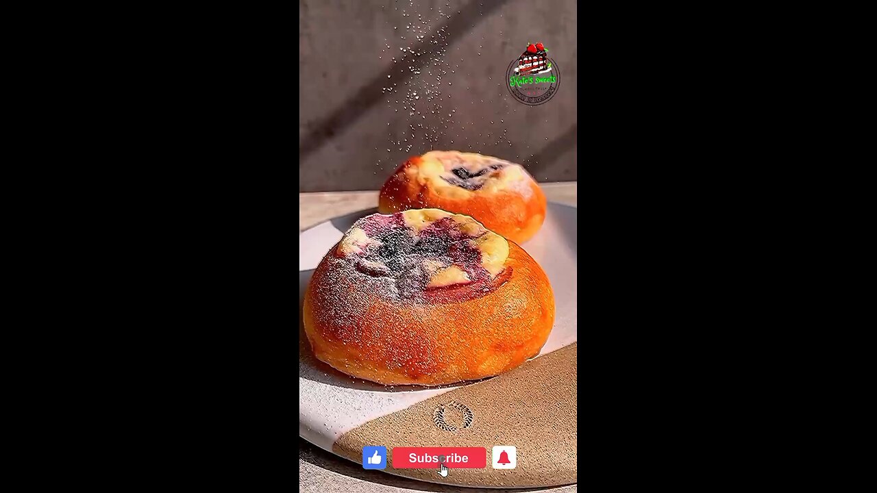 Blueberry Cheesecake Brioche Buns