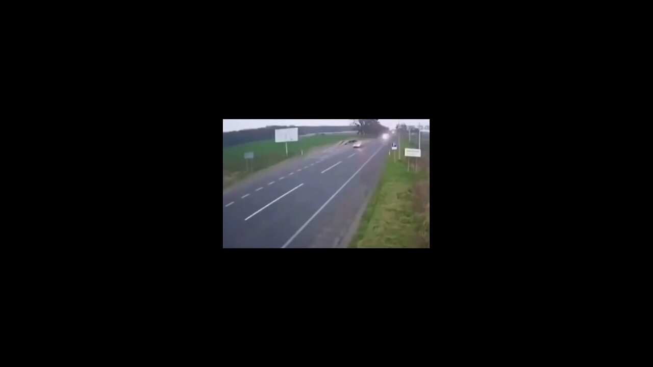 truck accident watch it