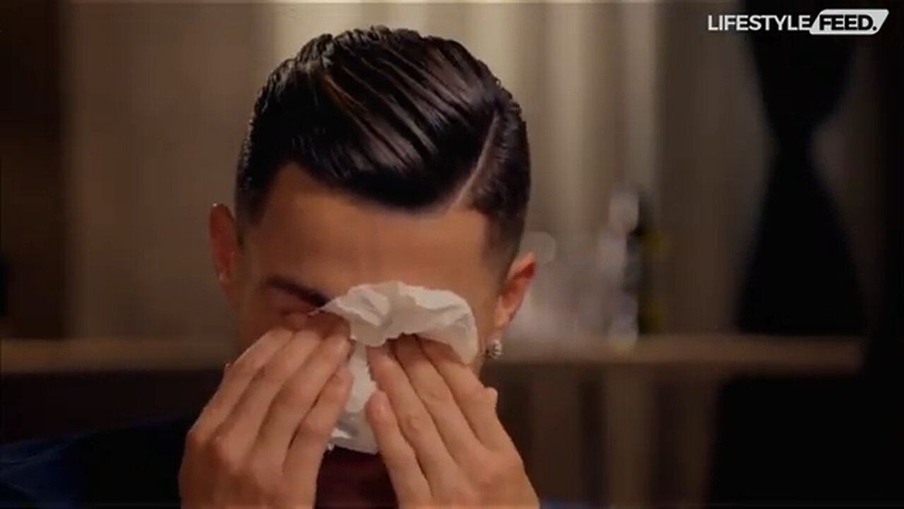 Cristiano Ronaldo crying on his late father