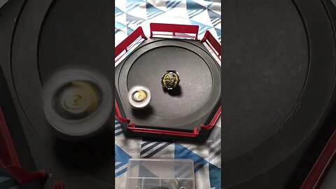 batalha confusa #batalhadebeyblade #beyblade #beybladeburst