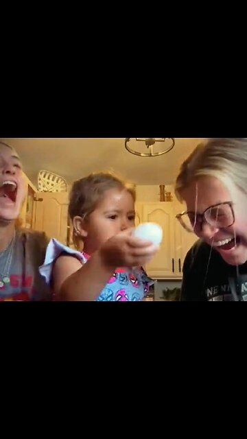 THIS REALLY CRACKS ME UP 😂 NO PUN INTENDED 😂