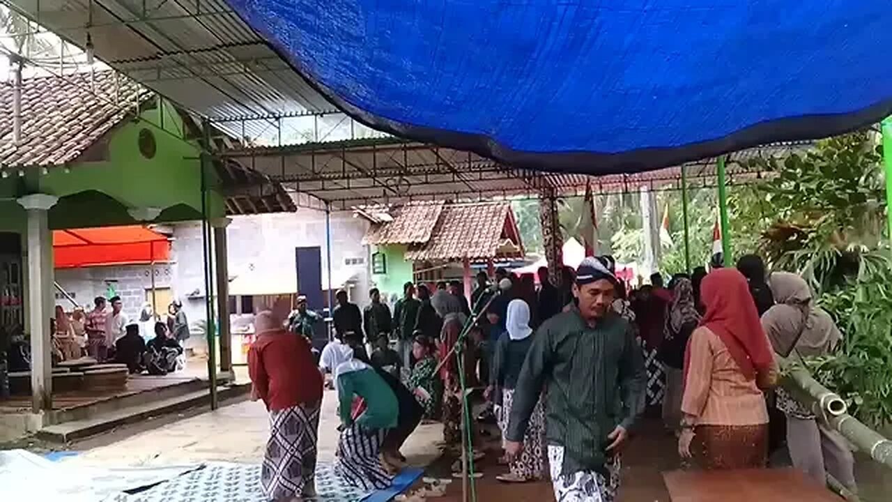 UPACARA ADAT BERSIH PEDUKUHAN PAPAK KALIREJO KOKAP KP