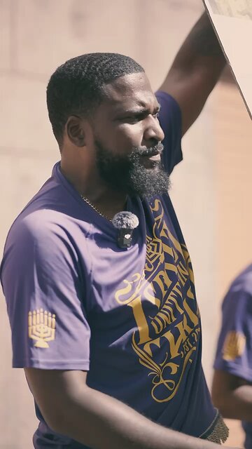 La colonización del hombre blanco es profecía