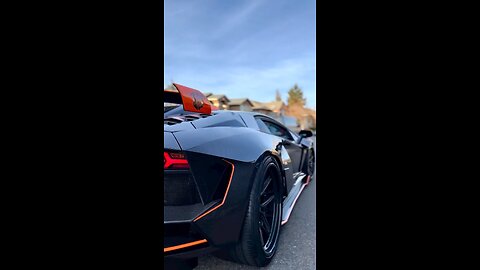 Downshift on the Lamborghini SVJ!