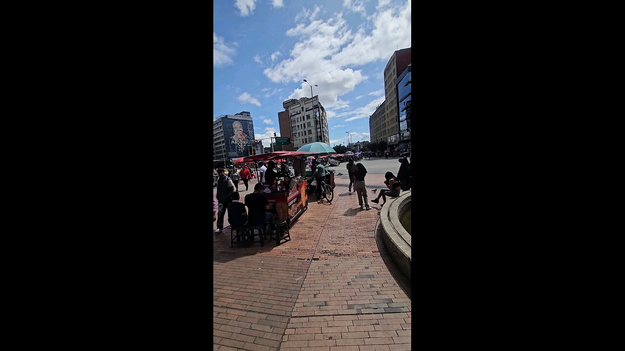 Walking around the la Candelaria area of Bogota on the hoilday