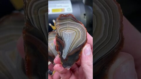 Not all agates are equal // A dud & a stud