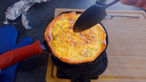 Cheesy Breakfast Croissant Crust Pie Recipe !