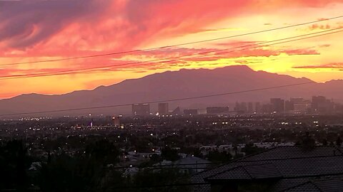 Did you see tonight's Las Vegas sunset on fire? Check this out! 12.03.2024 #follow #lasvegas #fyp