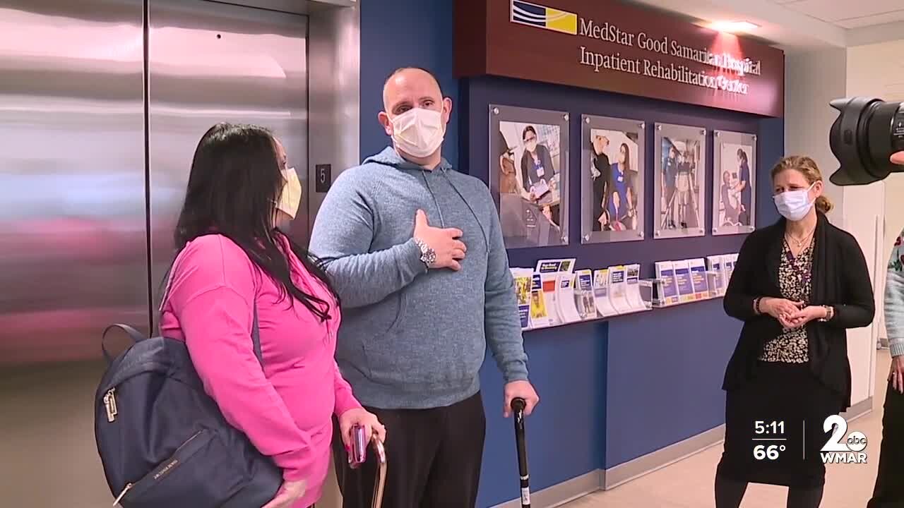 Couple revisits hospital to express gratitude to medical team for their care
