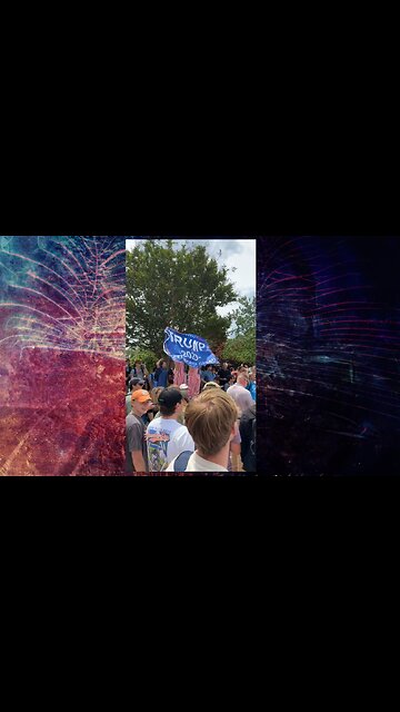 Pro-Palestine protesters are drowned out by students chanting “WE WANT TRUMP!”