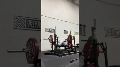 297.6lbs/135kg x2 bench press #shortsvideo #gym #fitness #shorts