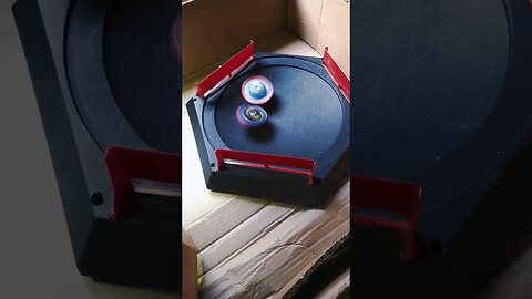 batalha de beyblade essa foi facil #batalhadebeyblade