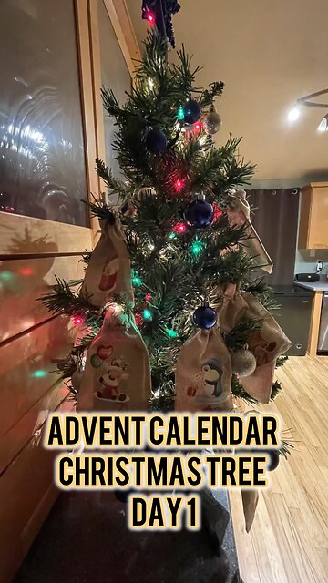 Advent Calendar Christmas Tree Day 1