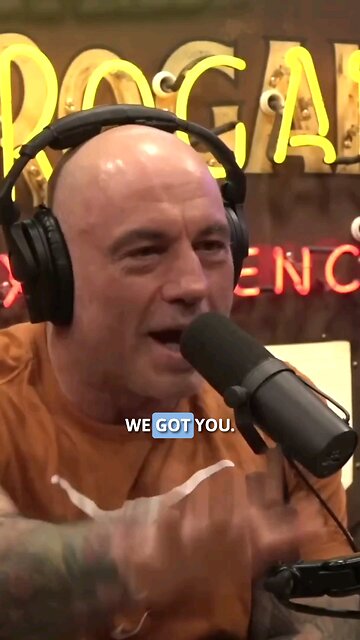 Dinner with Bourdain: A Chef's Dream! #bourdain #chef #joerogan