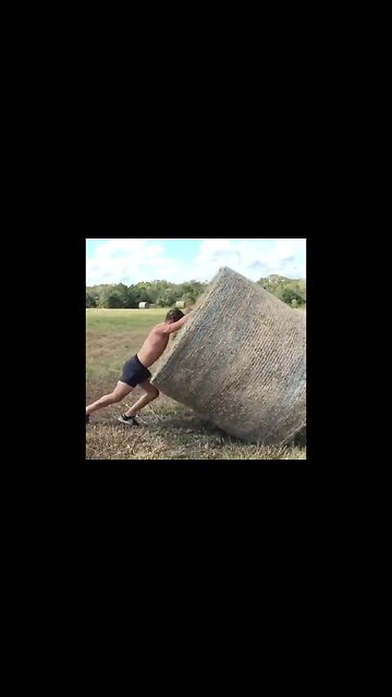 Sage Northcutt is really powerful. The American celebrity is back