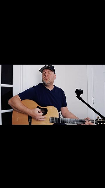 HIS EYE IS ON THE SPARROW #Gospel #Jesus #sparrow #hymn #church #shorts