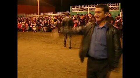 Как раньше. Чеченские девушки танцевали на свадьбе