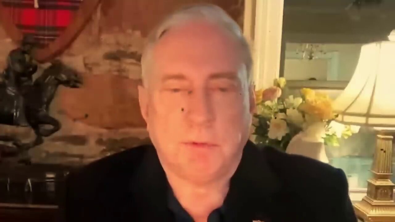Douglas MacGregor Warning: "Russia Forces Decimate Ukraine - Nuclear Shadows Over NATO"