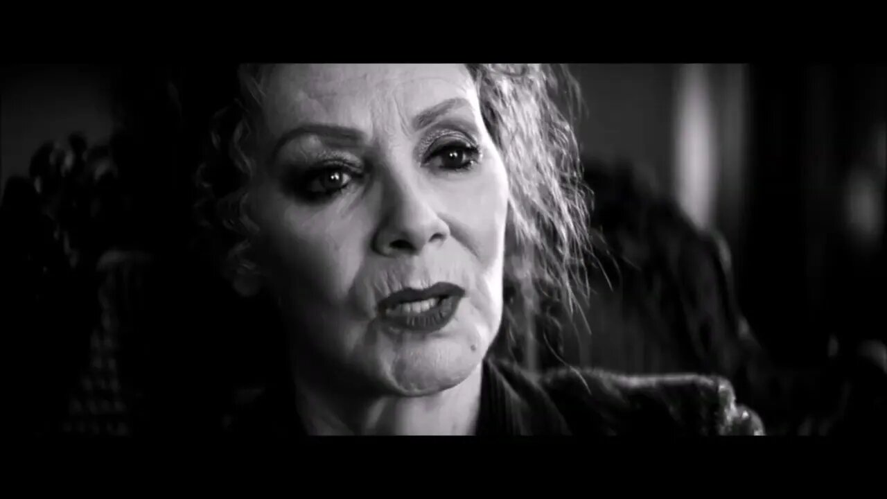 Babylon - Elinor St. John and Jack Conrad (Jean Smart and Brad Pitt) Black and White