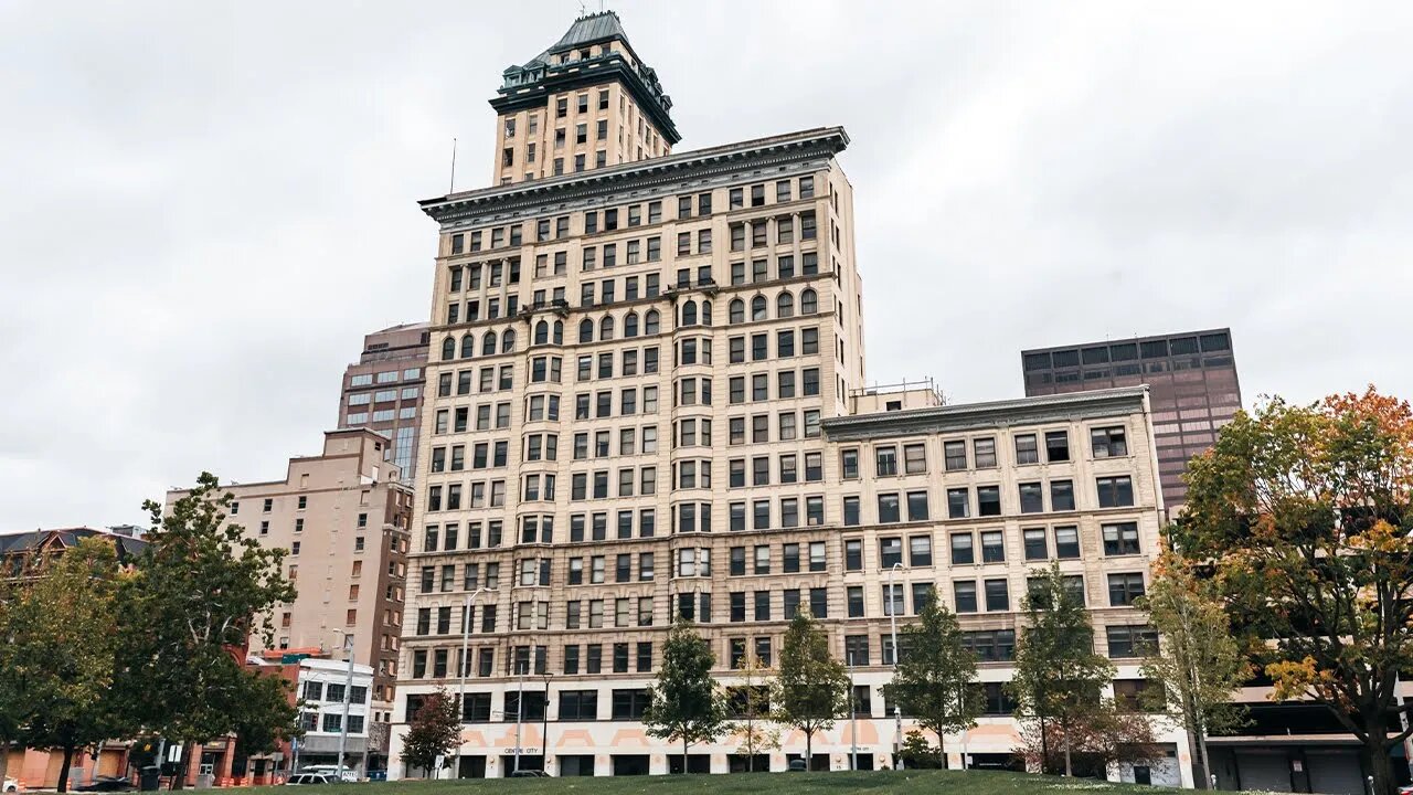 Abandoned Millionaires Luxury Penthouse Suite Left Forgotten In The City