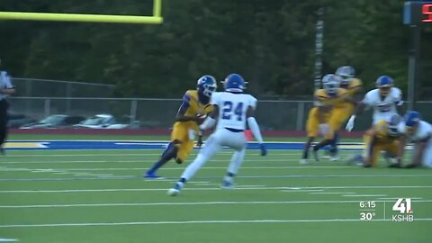 Drawing parallels to Mahomes and Hurts, 2 stellar high school athletes reflect on football and race