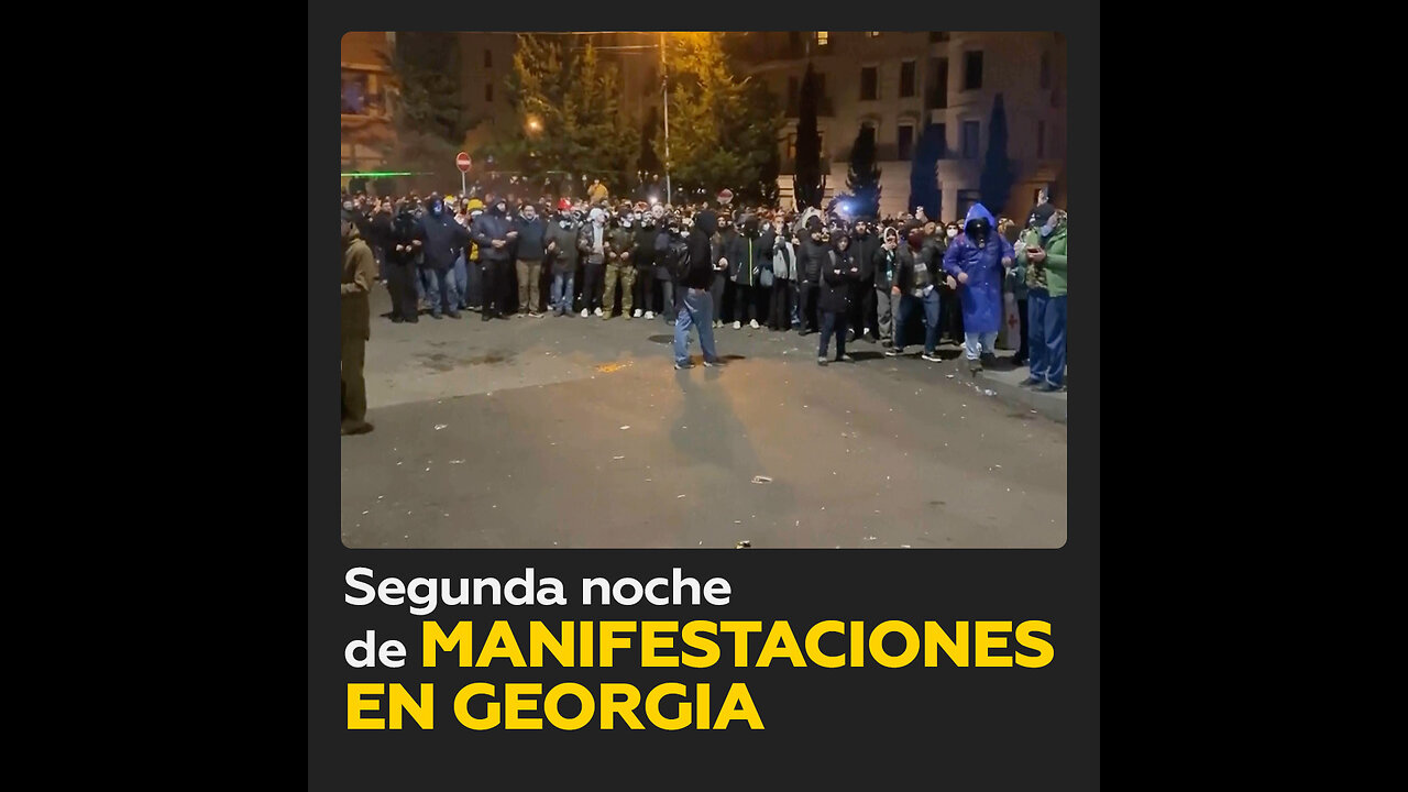 Policía usa cañones de agua contra manifestantes en Georgia