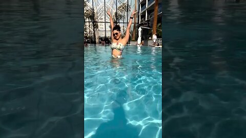 Sunny Leone A Sexy getaway! 36hrs! DUBAI! #Sunnyleone