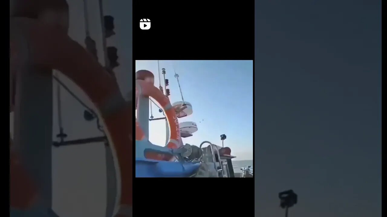 Pescadores registram Exato momento em que um Ovini é abatido por caças americanos