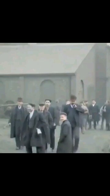 Throwback: 1901 Street Fight. First ever recorded.