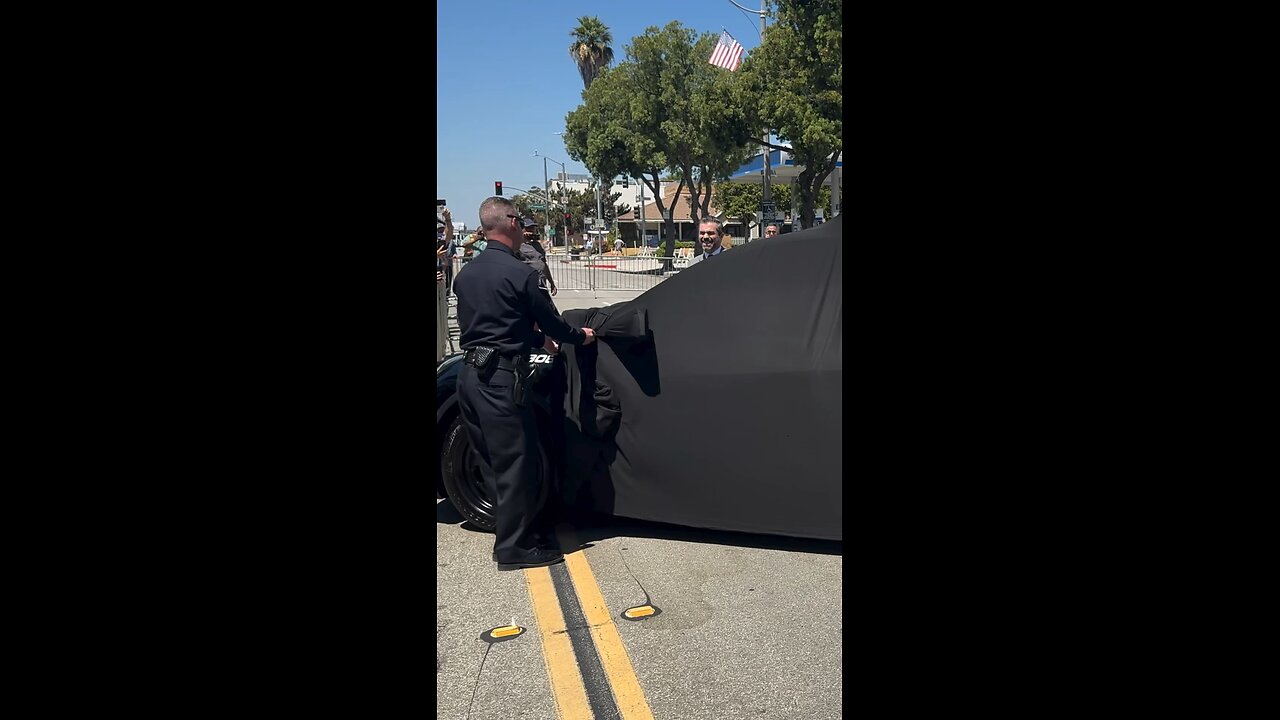 South Pasadena #California Police Department Gets New Tesla Cruisers #automobile 🚔 #viralvideo