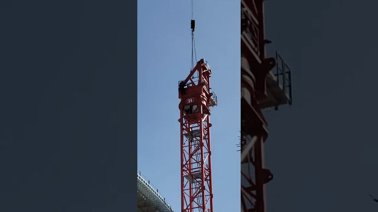 Deconstructing a Crane on San Diego Harbor Project