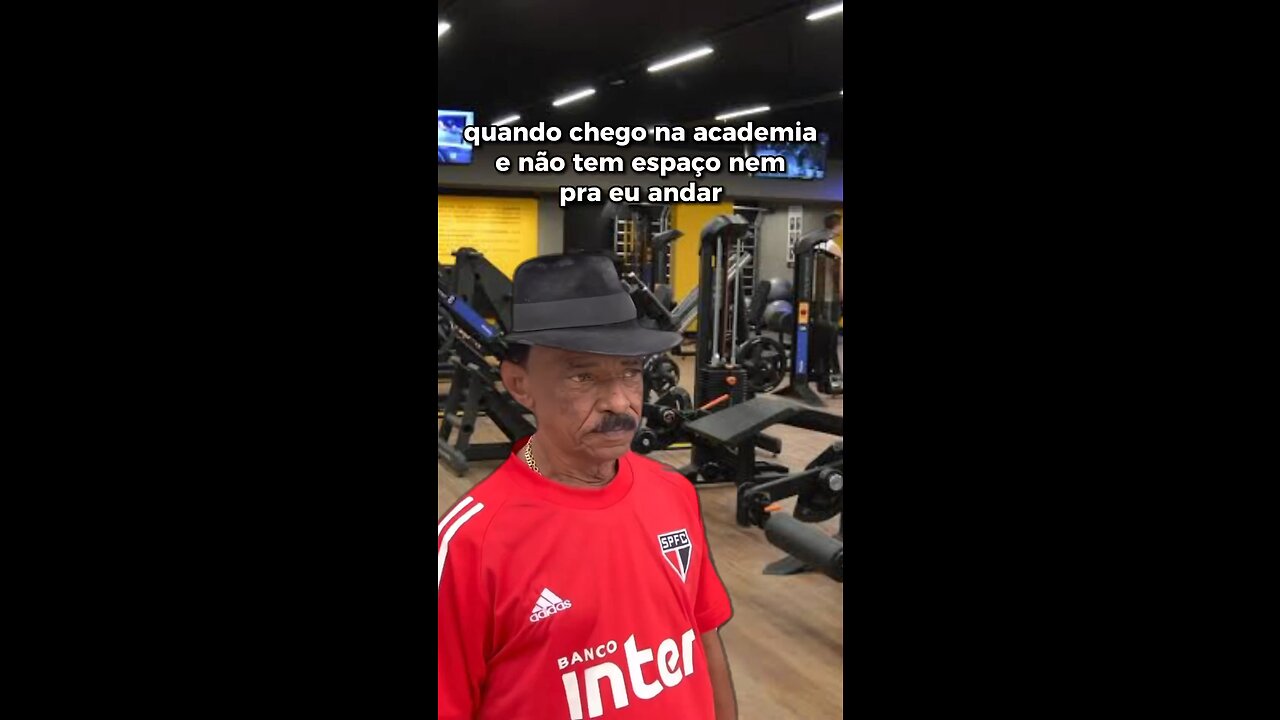 Quando a academia tá lotada